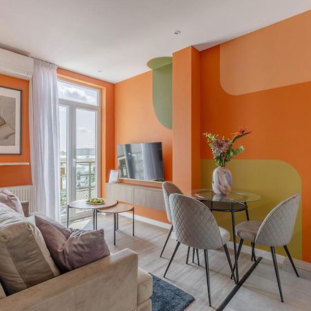 Appartamento Playful & Bright 1Br Near The Faculty Of Law Bucarest Esterno foto