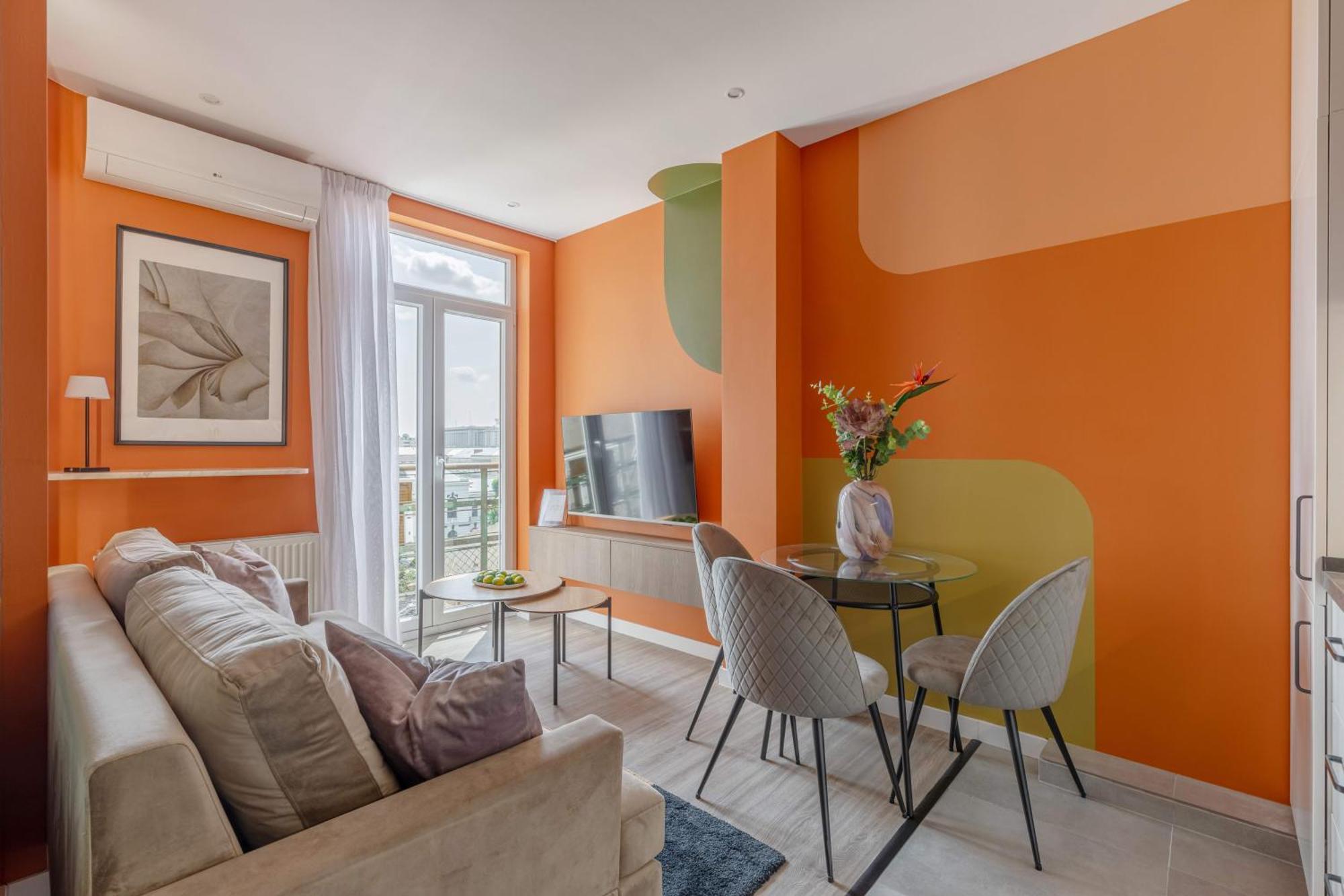 Appartamento Playful & Bright 1Br Near The Faculty Of Law Bucarest Esterno foto