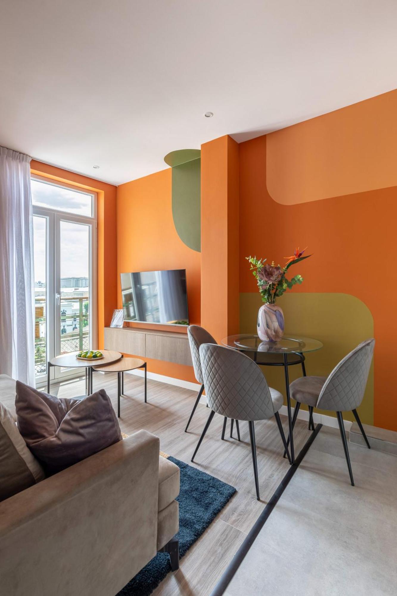 Appartamento Playful & Bright 1Br Near The Faculty Of Law Bucarest Esterno foto