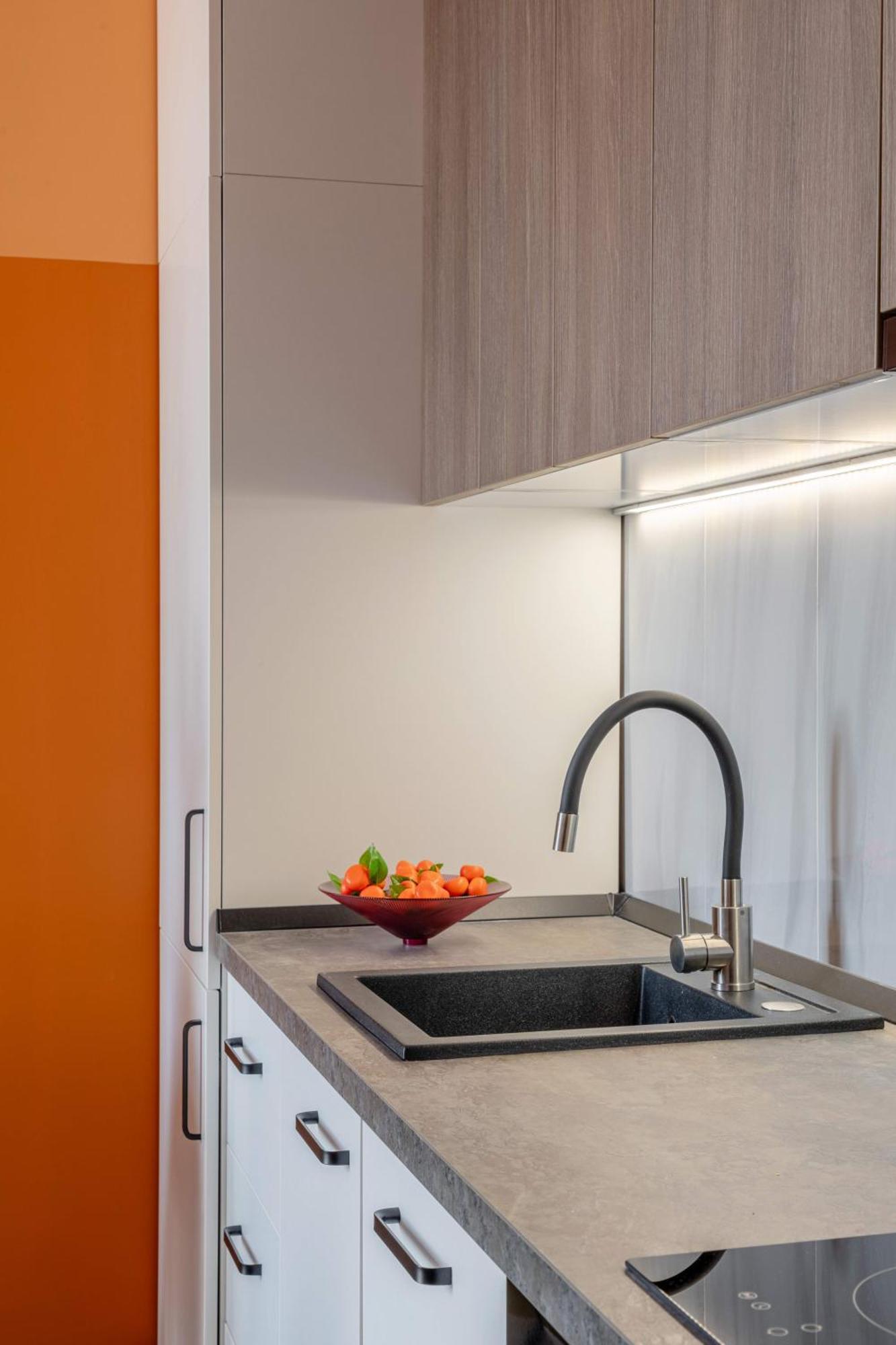 Appartamento Playful & Bright 1Br Near The Faculty Of Law Bucarest Esterno foto