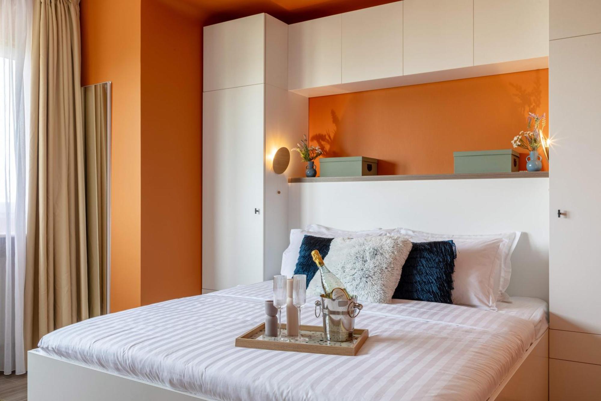 Appartamento Playful & Bright 1Br Near The Faculty Of Law Bucarest Esterno foto